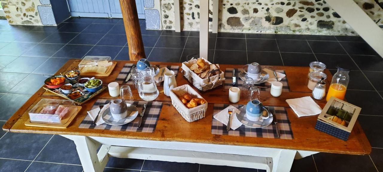 La Ferme Aux Fleurs Bed & Breakfast Ossun Luaran gambar